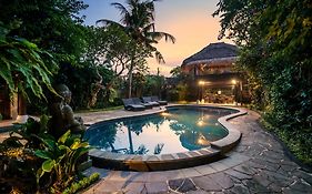 Villa Sujati